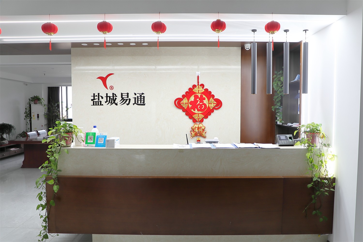 1690884657942305.jpg 2.jpg